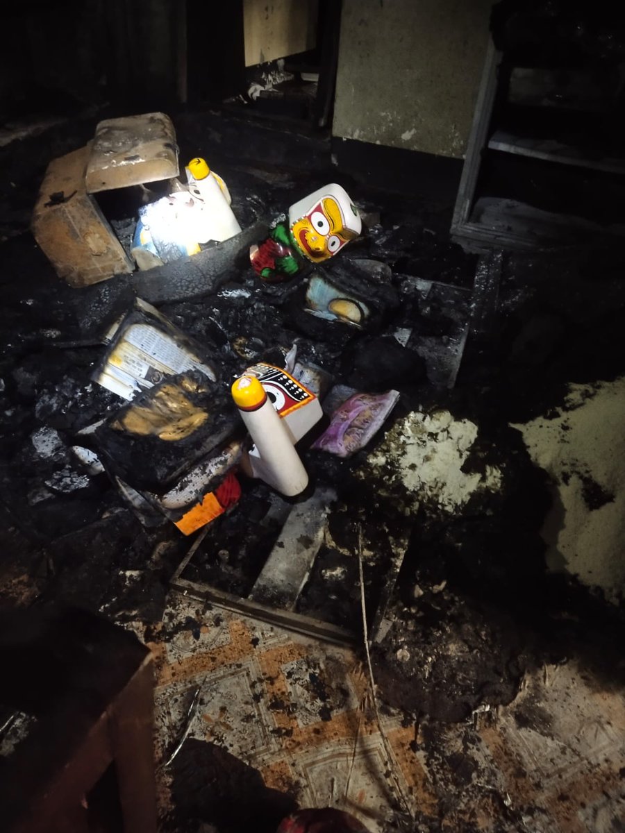 beardless_sou's tweet photo. Islamist from Bangladesh are attacking Hindu families, properties and temples drastically. Some buildings were set in fire and deity idols were vandalised. Some families got rape threats towards their family lady members.

#SaveBangladeshiHindus
#WeDemandSafety https://t.co/nvdPjoAwoo