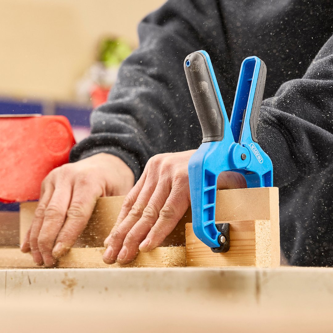 drapertools's tweet image. ✨NEW✨ Range of Clamps!

Get a grip on your DIY and professional projects with our brand new range of clamps!
From woodworking to metalworking, these clamps are your trusty sidekicks 💪

Explore the full range - drapertools.com/new-range-of-c…

#DraperTools #Clamps #GetAGrip #NewTools