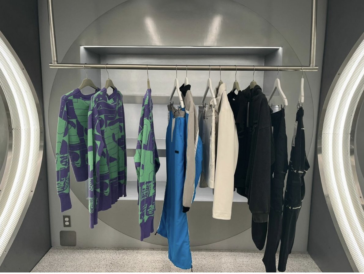 localmx_'s tweet image. #ModaLocal La marca de ropa mexicana Tiempos Shop, tiene su tienda en la calle de Copenhague en la Juárez, y la propuesta en el diseño de prendas y de la tienda misma nos parece una verdadera joya oculta de la ciudad. lc.cx/bfg_9q