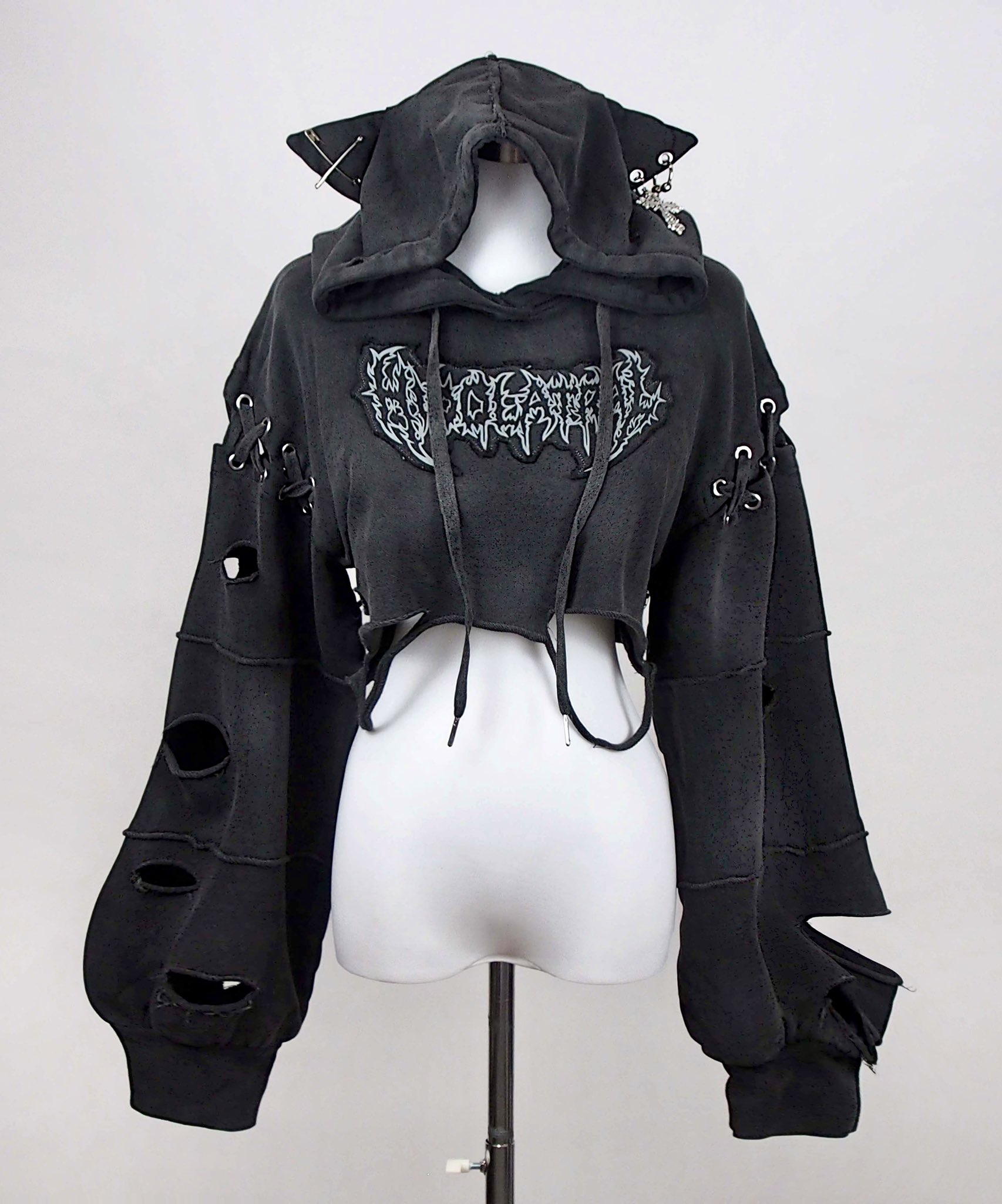 mad punksのネコ耳ヒョウ柄ファーパーカー+h.naotoのネクタイ HIDOLATRAL THEODOL on X: 
