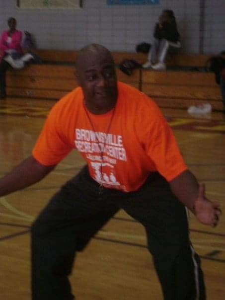 choc713's tweet image. @DwyaneWade he had his jersey I found out he was a Wade fan him &amp;amp; my bro my Unc loved ball @NYCParks he even reffed some games he knew Coach Lloyd for 40 years  that’s amazing my Unc was amazing #Alegend #RudyJohnson😇😇😇😇😇