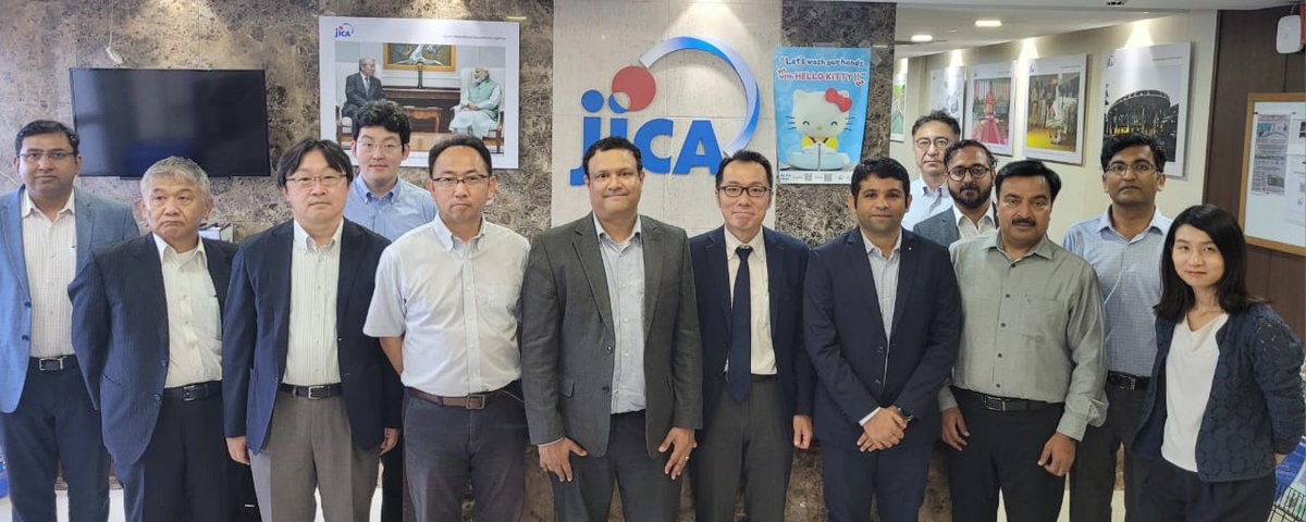 hygenco's tweet photo. 📢 #Announcement

Hygenco Green Energies signed a memorandum of understanding with @Power_MHI  to explore the possibility of delivering #greenhydrogen/ #greenammonia-fired gas turbine combined cycle power plants.  

#climate #hydrogen #GreenEnergy #Sustainability https://t.co/pZeZVQZDbM