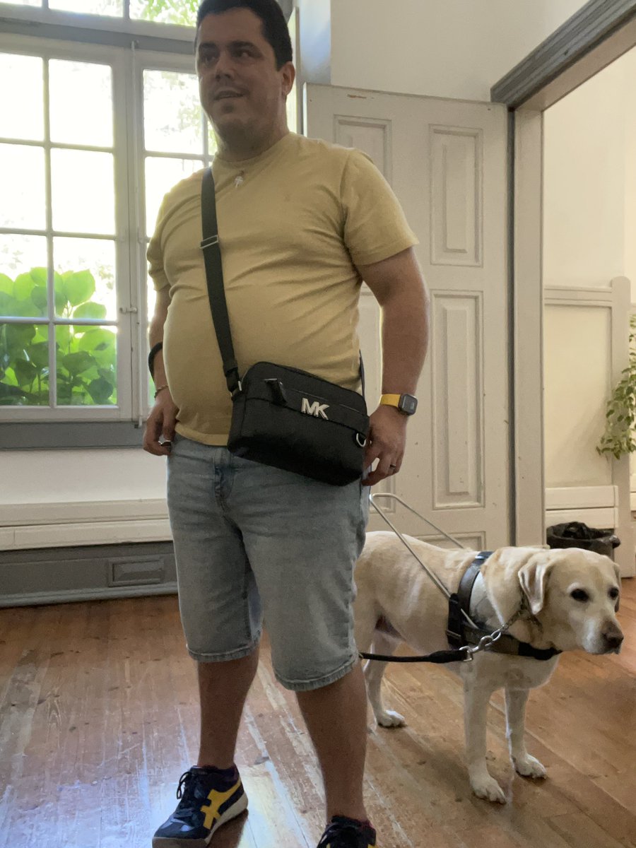 Noslen91Nunes's tweet photo. Andam a moer me.  Dizem que não é masculino… :( https://t.co/TQKqKCcFAs