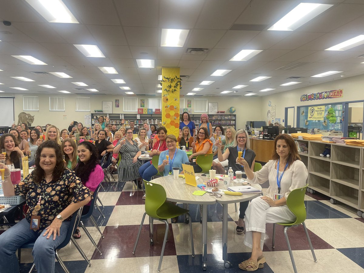 HCPSELRegion2's tweet photo. Faculty hellos…
First Stop: @McKitrickElem @Kimmacstone @cline_allison 
#RiseUpRegion2 @HCPSDodge https://t.co/QcRbyatXI4