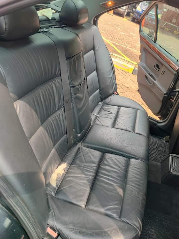 Suka Mobil Tua tweet media
