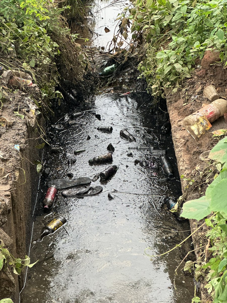 rkaregency's tweet photo. @KldUlb_Kesinga @DmKalahandi The neglect of pre-monsoon drain clearance has resulted in this crisis. It's particularly disconcerting that the drain adjacent to the National Highway and Indian Oil Petroleum is blocked. I urge please take swift action. https://t.co/CDKDRpOSdP