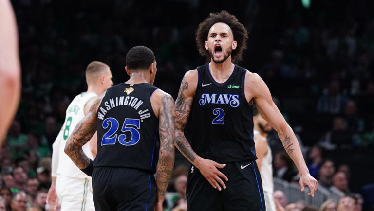 Mavs_FFL's tweet photo. RT if you are ready for the season to start 💪

#MFFL https://t.co/gwAZru1Eca