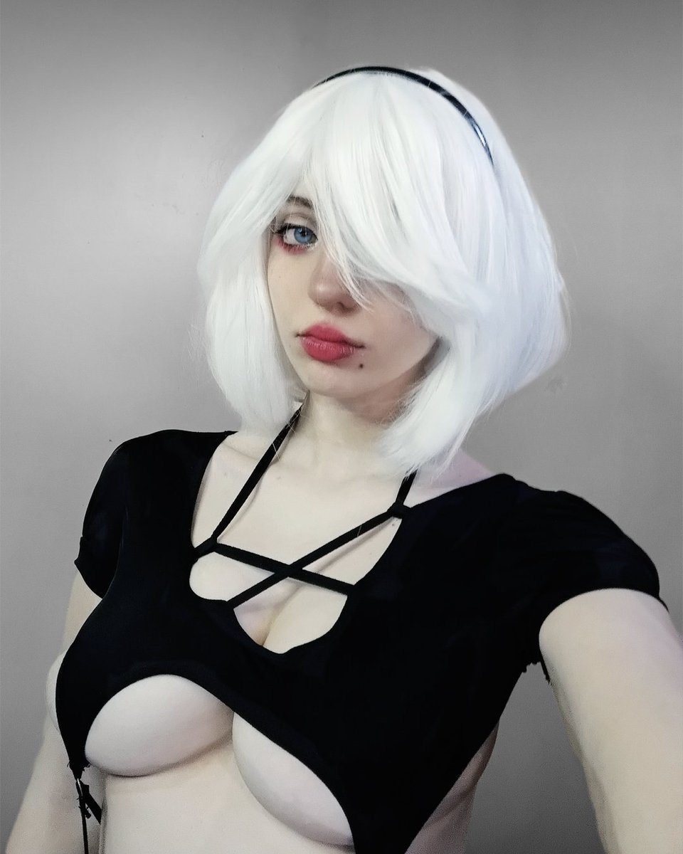 fujiko_core's tweet photo. quando la lavatrice ti restringe i vestiti... #2Bcosplay https://t.co/Zdk5LGSWgN