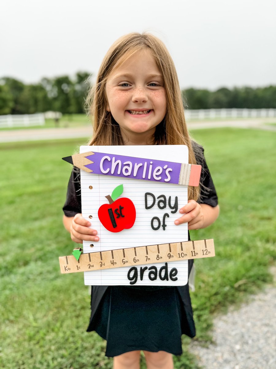 ksarrighi's tweet photo. first day of first grade! ππ #cucps #wearecucps #ccesdukes #makeitcount https://t.co/Wm4BuBNrYZ