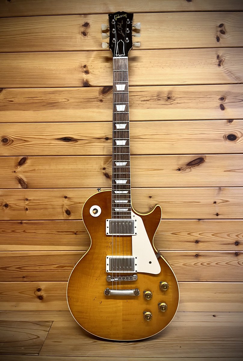 ot_special512's tweet image. NO GIBSON,NO LIFE♪

#gibson
#lespaul
#collectorschoice
#okudatamio