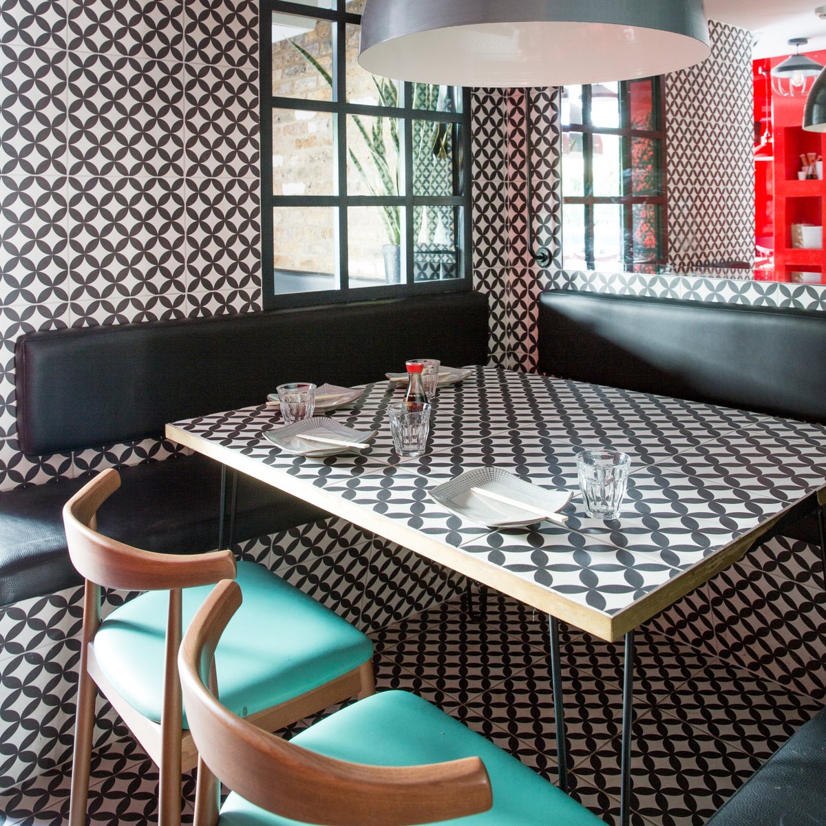 In Crouch End we have lots of inspiring spaces for you to enjoy your meal and happy hour tonight from 5-7pm! Come and have a tipple with us🍹