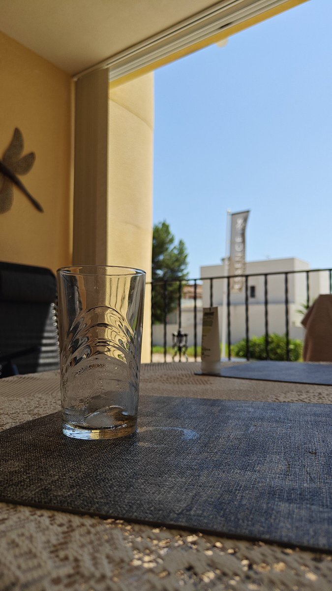 slcymru's tweet photo. It's that time of day again when the following actions make you sweat:

☀️ Moving
☀️ Breathing
☀️ Blinking

#CostaBlanca #37c #ZeroWind 😎 https://t.co/Vux4jGW5ih