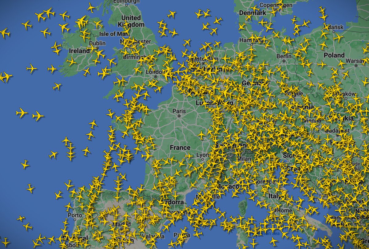 amazingmap's tweet photo. 2024 Paris Olympics Air Traffic Map During the Opening Ceremony. https://t.co/hLrGquzoqy