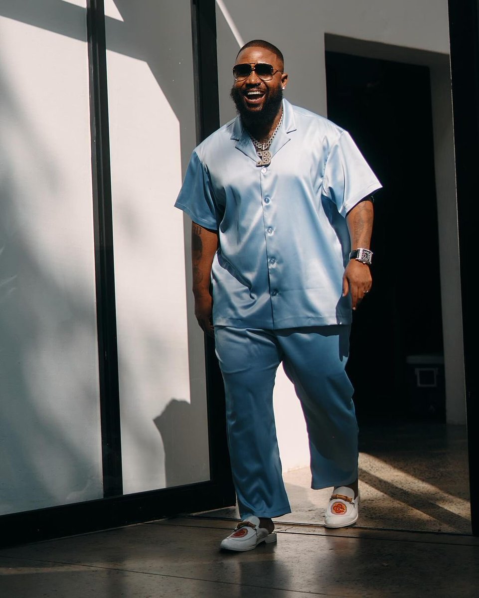 Pride_Nomhle's tweet photo. Shoutout to Cassper Nyovest for uniting South Africa with #Kutsa! This song is a celebration of our culture, our spirit, and our love for good music. 
#KutsaDanceChallenge 

https://t.co/RcNgXegaq7 https://t.co/jd1OD4eGG6