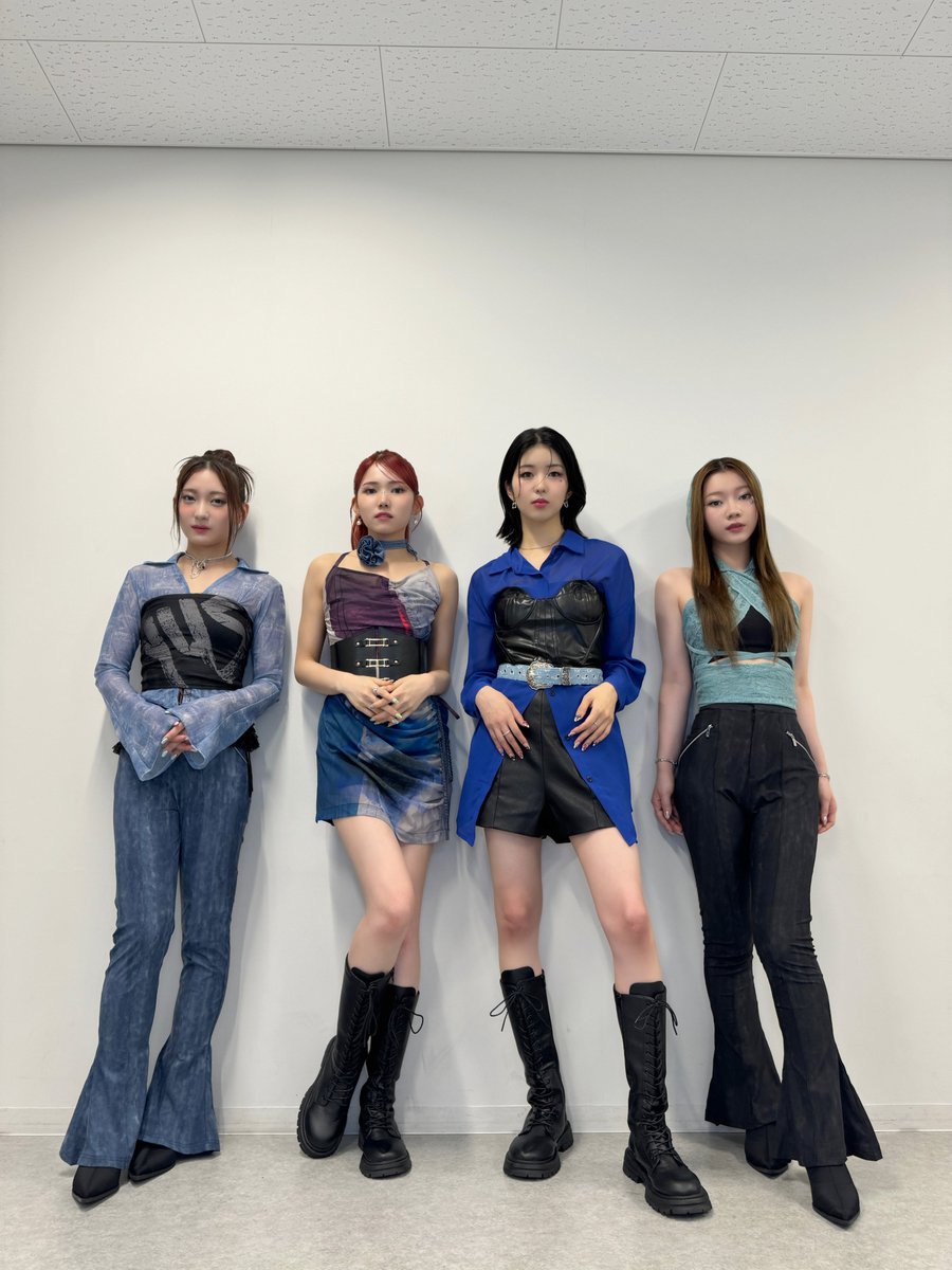 20240807
➫ 2024 ENA K POP UP CHART SHOW IN JAPAN

IS:SUE4人の特別なステージ
いかがでしたか？
一緒に楽しんでくださった皆さま
ありがとうございました！

⧉#ENAKPOPUPChartSHOWinJAPAN LIVEステージ
- CONNECT (Korean ver.)
- STATIC
- 4 Walls (Original by f(x))

➫ "1st IS:SUE" YouTube