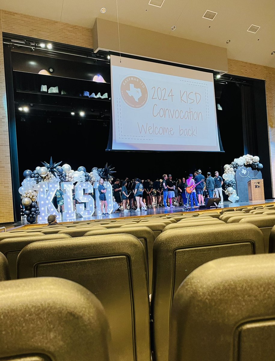 Let’s Do THIS!
#OPNormanLoudandProud
#FamilyandGoodThings 
#BeTheDifference
#OneHeart 
#GanasIsAllWeNeed
#KaufmanISD