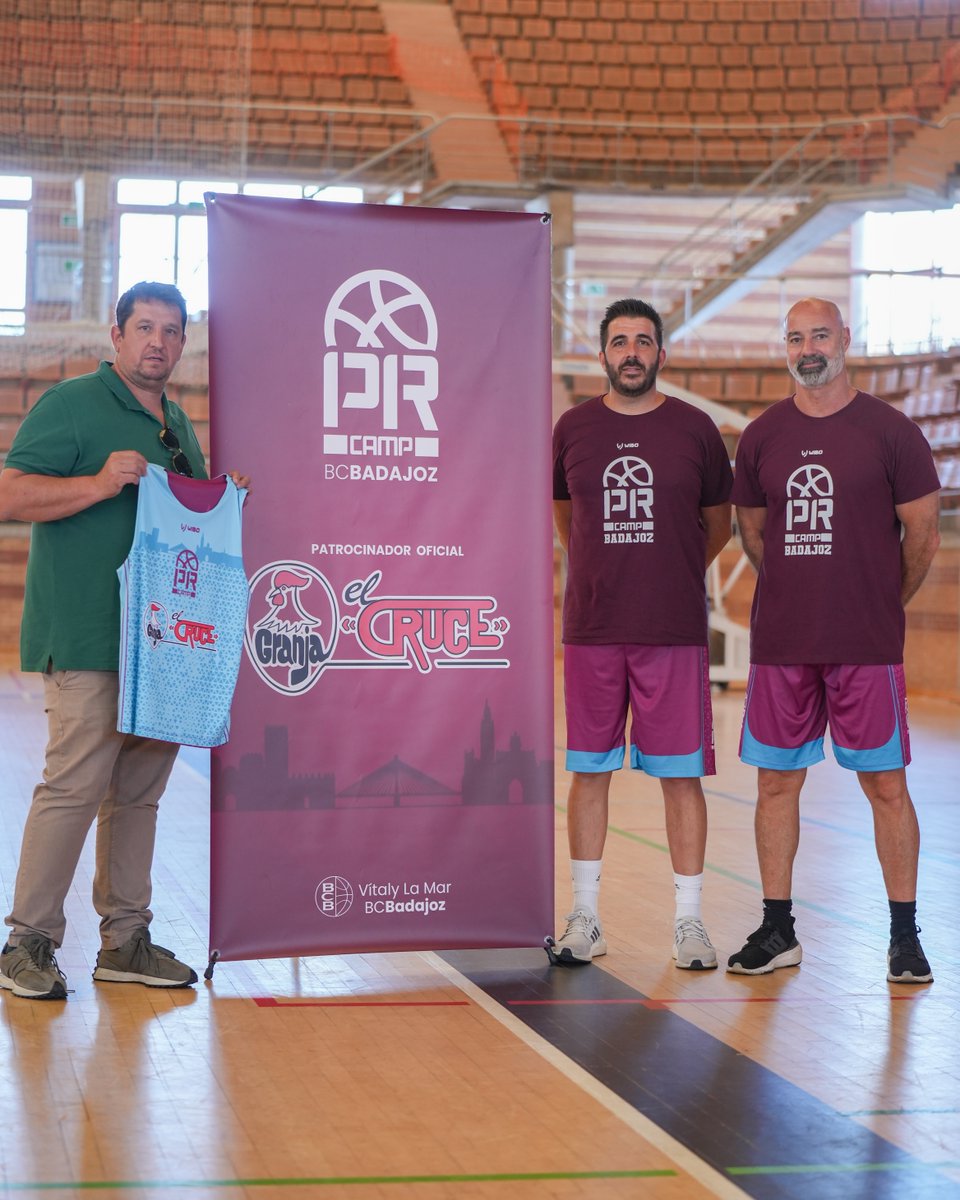 BCBBadajoz's tweet photo. 𝗣𝗮𝘁𝗿𝗼𝗰𝗶𝗻𝗮𝗱𝗼𝗿 𝗖𝗮𝗺𝗽𝘂𝘀 𝗣𝗮𝗰𝗼 𝗥𝗲𝗱𝗼𝗻𝗱𝗼 𝗕𝗖𝗕

🤩El pasado sábado finalizamos el Campus Paco Redondo BCB y lo hicimos con la visita a las instalaciones de La Granja El Cruce.

¡Gracias a Marcos y Raúl por vuestro apoyo y trabajo!💪🏼

#badajoz
#PacoRedondo https://t.co/bMROCgmr1D