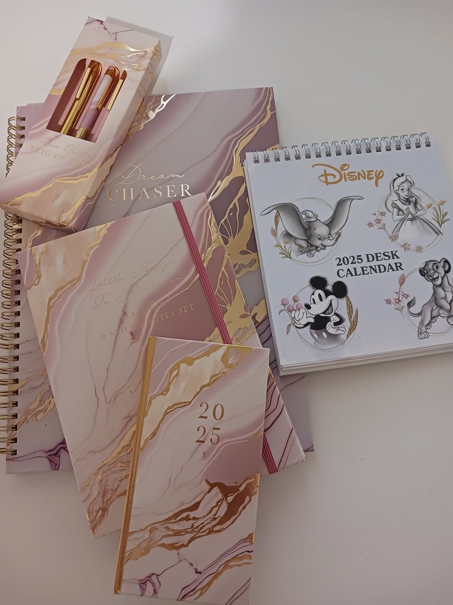 Miss Hadley tweet media