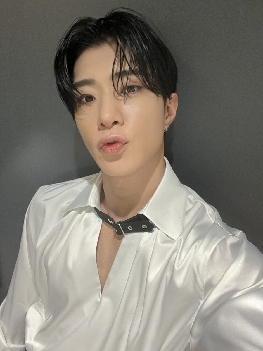 [#와이엇 #WYATT] #ENAKPOPUPChartSHOWinJAPAN 
🖤
