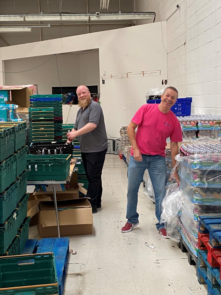 Broker Direct Plc (@brokerdirectplc) on Twitter photo 🙌Yesterday our management team, volunteered at <a href="/UrbanOutreachUK/">Urban Outreach</a>, packing lunch packs for children from struggling families during the school summer holidays!
🙏Every morning volunteers put together packs which are then delivered and distributed across Bolton!
Well done guys! 🙌Yesterday our management team, volunteered at <a href="/UrbanOutreachUK/">Urban Outreach</a>, packing lunch packs for children from struggling families during the school summer holidays!
🙏Every morning volunteers put together packs which are then delivered and distributed across Bolton!
Well done guys!
