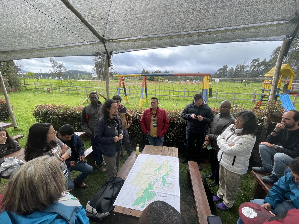 Alpine Convention (@alpconv) on Twitter photo 🏞️ The #Alps were honoured to be invited to the Andean Mountain Initiative’s annual meeting in Bogotá (CO)!
#AlpineConvention representatives exchanged on #SustainableMountainGovernance with delegates from the Andes, East Africa & <a href="/UNEP/">UN Environment Programme</a> 🏔️ 🏞️ The #Alps were honoured to be invited to the Andean Mountain Initiative’s annual meeting in Bogotá (CO)!
#AlpineConvention representatives exchanged on #SustainableMountainGovernance with delegates from the Andes, East Africa & <a href="/UNEP/">UN Environment Programme</a> 🏔️