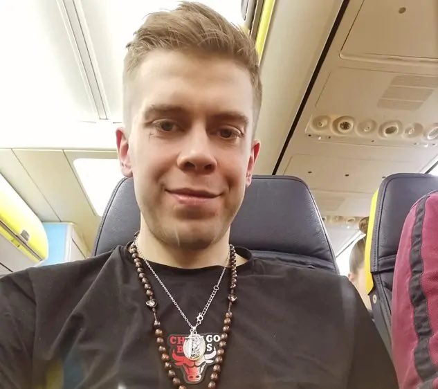 natanmarconn's tweet photo. jak przez piwo i kreseczkę -  z topowego zadymiarza stać się zwykłym bitym cwelem https://t.co/rbposc9FWq