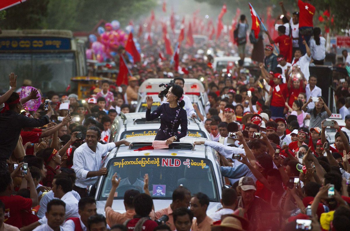 cvdom2021's tweet photo. In #Myanmar, they abolished NLD. 
In #Thailand, they abolished MFP. 

They are scared. We are not. We will move forward. 

#WhatsHappeningInMyanmar 
#WhatsHappeningInThailand https://t.co/Hh0BI6ykNU