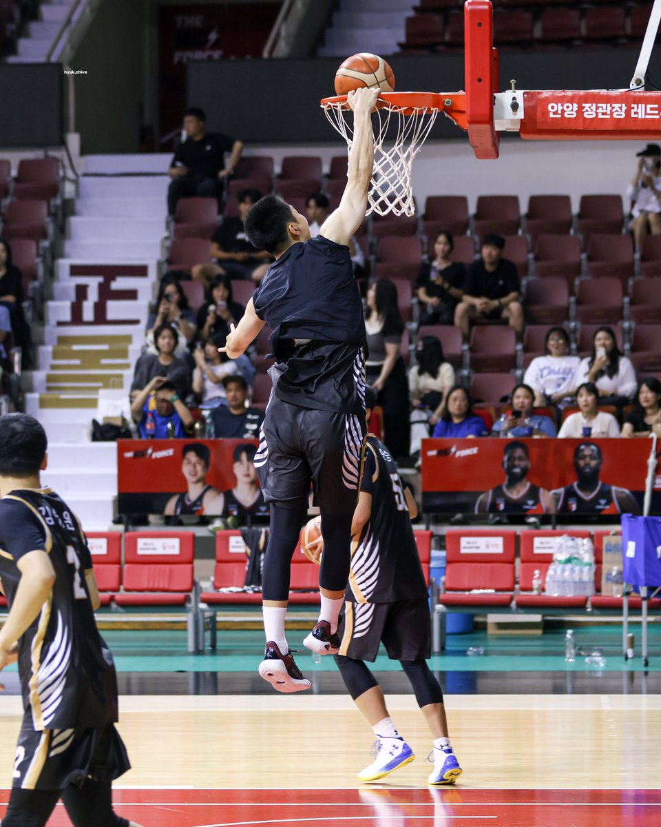 _go_pic's tweet image. 날이면 날마다 오는 덩크가 아니라구요 😎

#국군체육부대 #상무농구단 #신동혁