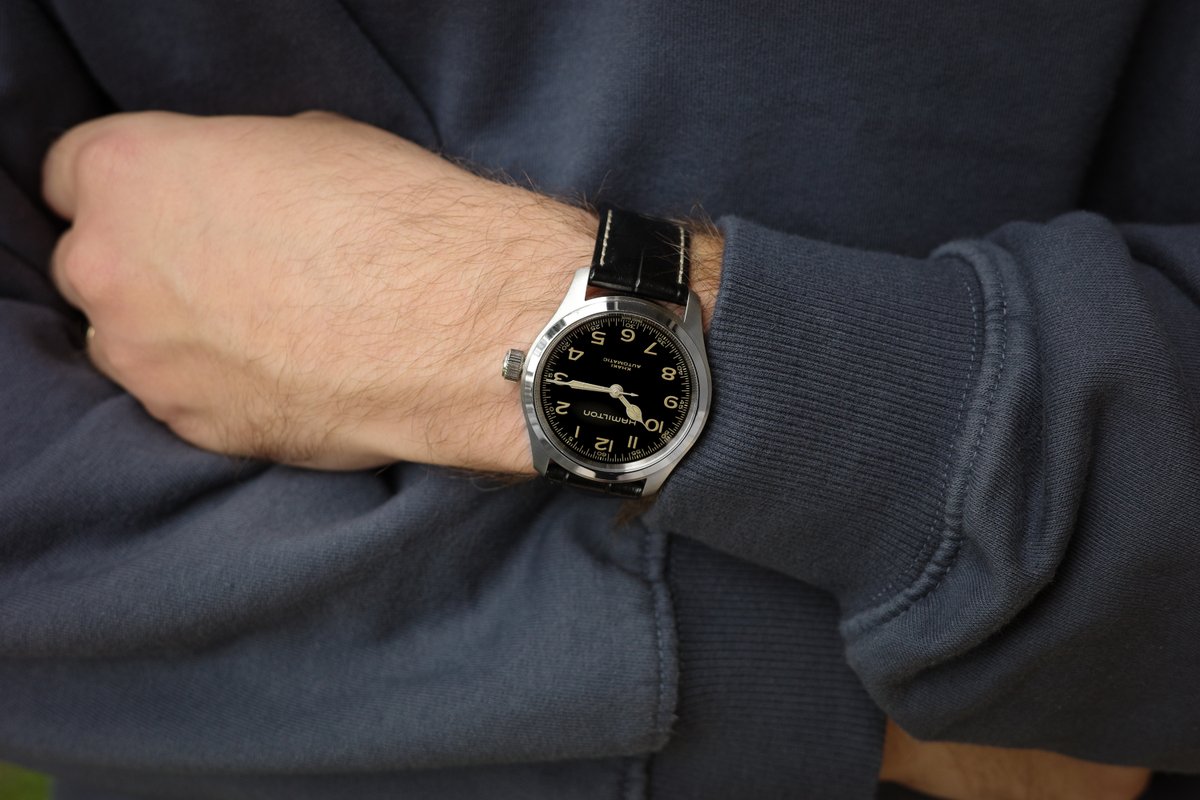 baldassarreted's tweet photo. Our VP of Content Danny Milton has had the Hamilton Murph 38 for nearly two years. Now on the site is his owner's review of the watch. You won't want to miss it at the link below. What do you think of the Murph?
https://t.co/T3V8hf02ci
#hamilton #hamiltonmurph #interstellar https://t.co/MjLmfEwtgR