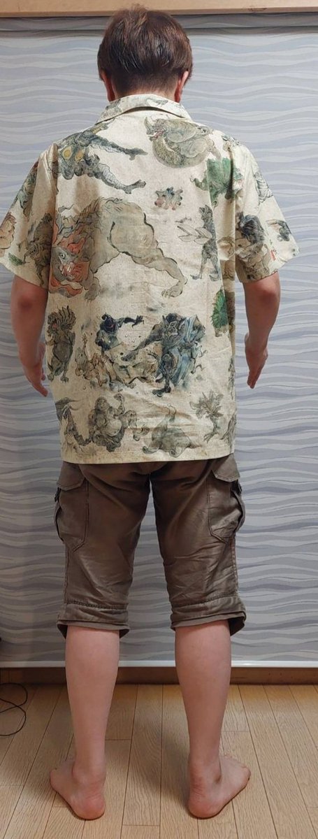 ウルトラ怪獣もののけ絵巻 のアロハシャツを買うために羽田空港行っ