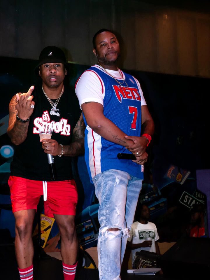 DjFilthyRichAyo's tweet image. The legendary Warren G pulled up to Nee Music Monday and performed some classics #CoalitionDjs