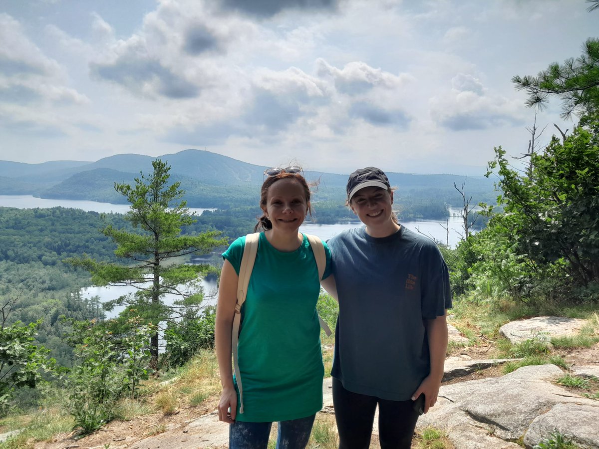 Had an amazing week of science and community building at #GRC Extracellular Vesicles 2024! It was so informative and I got to share some preliminary work from my #MACROVALVE project. Until next time! @gordonconf #EV