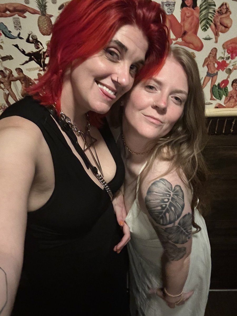 Katelyn Bowden Ⓥ tweet media