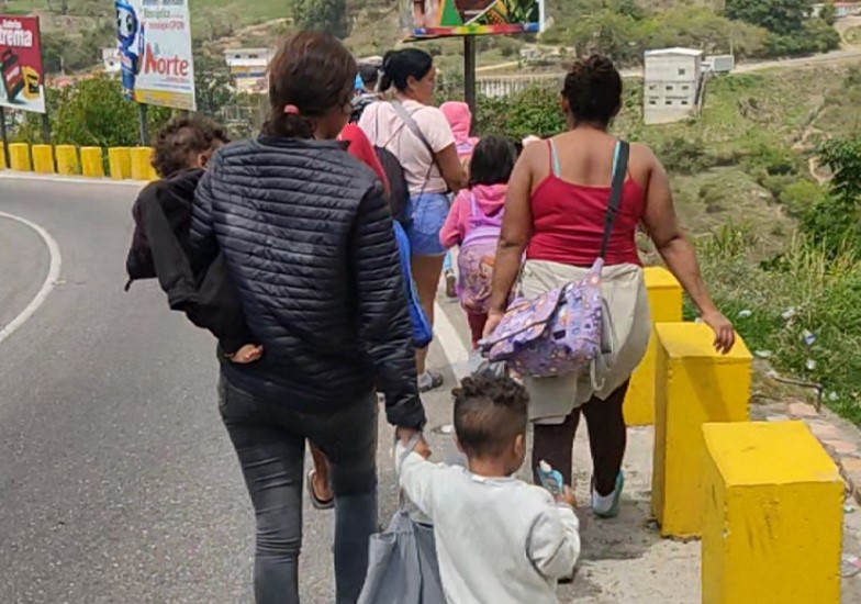 El FRAUDE ELECTORAL ...  ENCIENDE una ...  ¡NUEVA OLA MIGRATORIA! elnacional.com/venezuela/el-f…