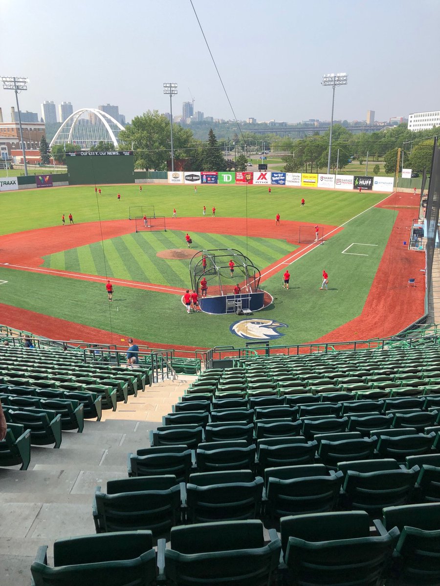 <a href="/EdmRiverhawks/">Edmonton Riverhawks</a> at any major grocery store, City of Edmonton fire station, by texting FEEDYEG to 20222 (for a $10/20 donation), by calling our warehouse (780.425.2133), by mail, and securely via our website. Thank YOU! #yeg #edmonton #edmontonriverhawks #KAKAWWW

loom.ly/xDYQmE0