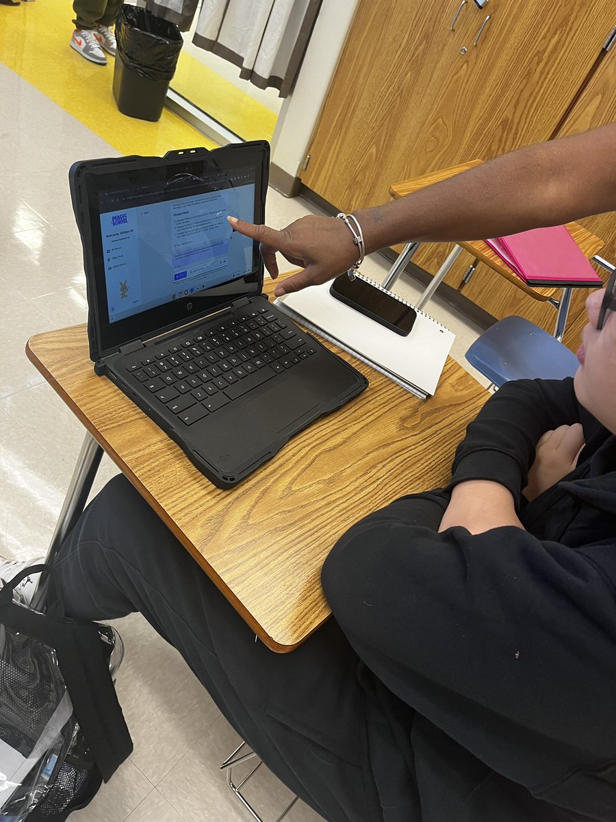 APSITAmber's tweet image. Today is Write it out Wednesday @APSMaysRaiders Ms. Wade has Ss crafting a personal narrative to introduce themselves and using @magicschoolai to get writing feedback before submitting their final draft! #APSITinspires @APSInstructTech @BEMaysPRIDE