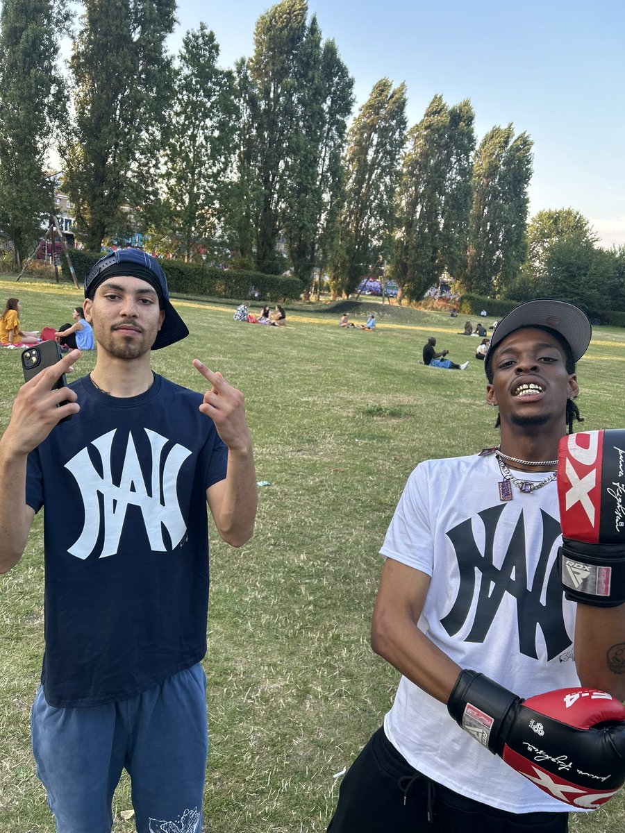 splitdat1's tweet image. 