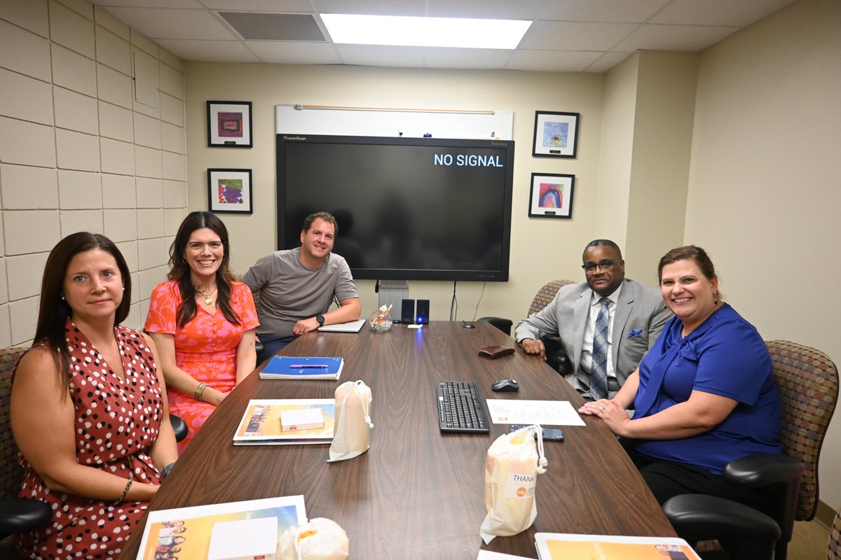 LT School Foundation tweet media