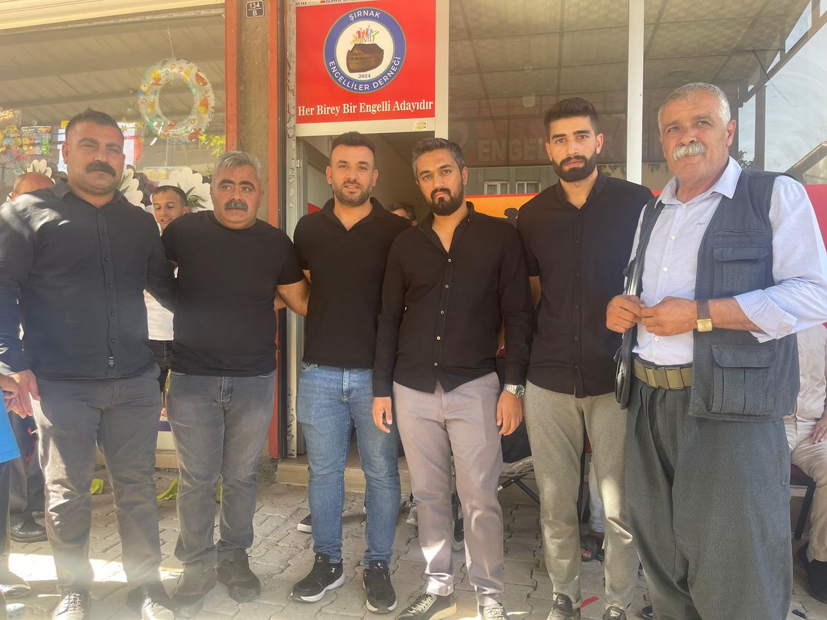 sessirnak's tweet photo. Şırnak KESK şubeler Platformu bileşenleri ile birlikte Şırnak Engelliler Derneği açılışına katıldık. Derneğin kurulmasında emeği geçen herkese teşekkür ederiz. 
@KESK_73 @KESK1995 https://t.co/bSDtVKTr1K