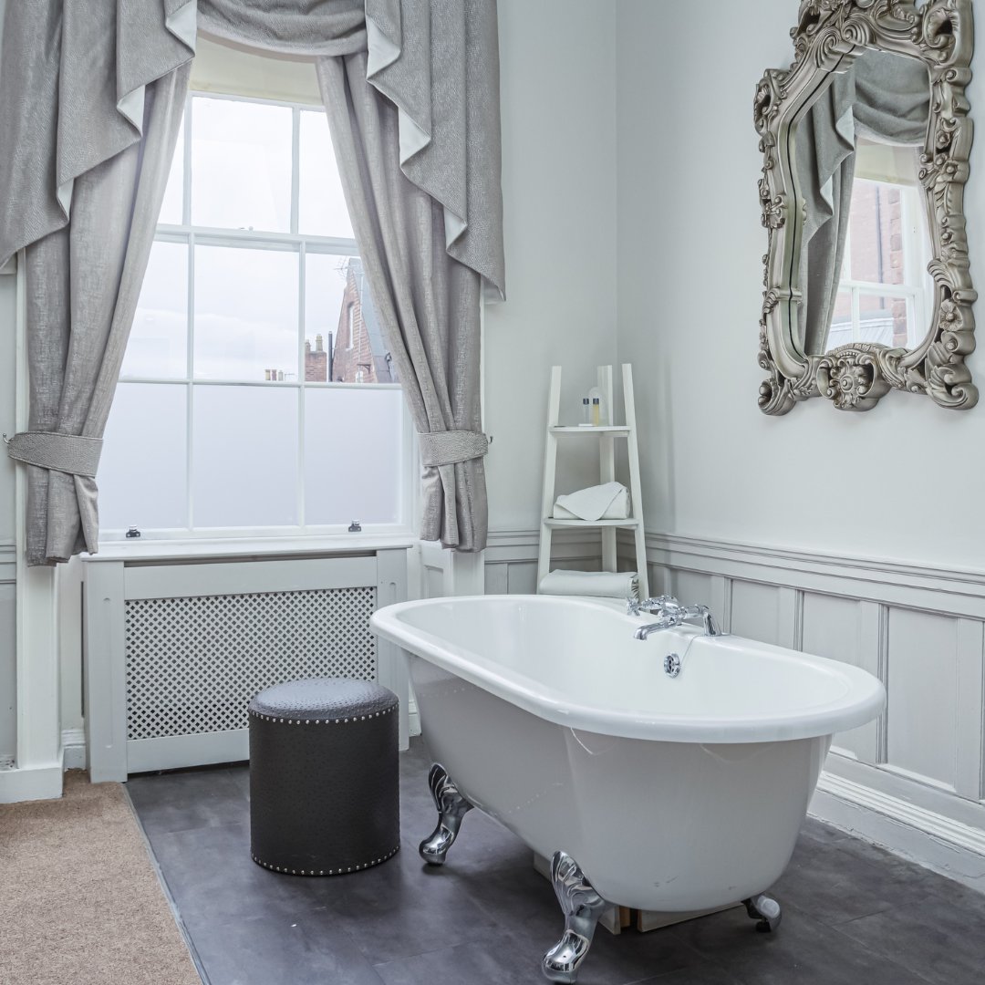 PiedInn's tweet photo. Looking for a bit of relaxation? What is better than a bubble bath? π
Book your stay direct to guarantee the best price.
https://t.co/nRA1QyCLdb
#ChesterAccomodation #HotelsinChester #RolltopBath #Chester #ChesterPub #ResturantInChester #TraditionalPub https://t.co/JzkiedG20B