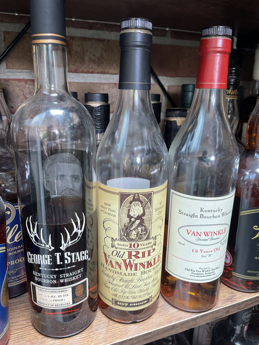 JustJohn tweet media