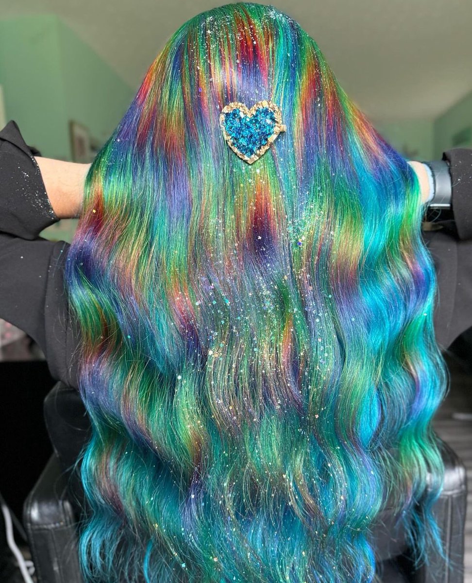🤩🌈 repost @hairbylunabelle [via Instagram]