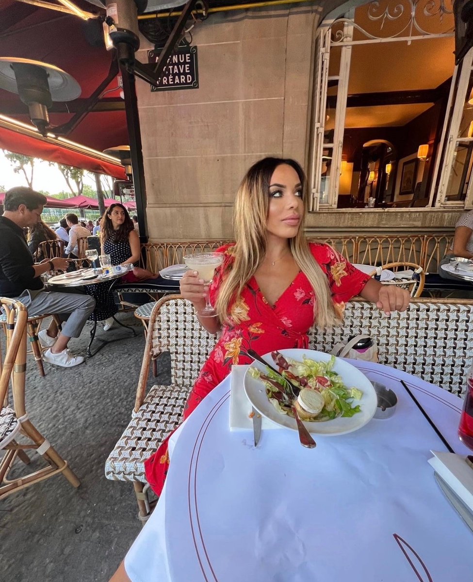 Paris you gorgeous gorgeous girl !                                            RT❤️RT                                                           👉🏻Classykim.com