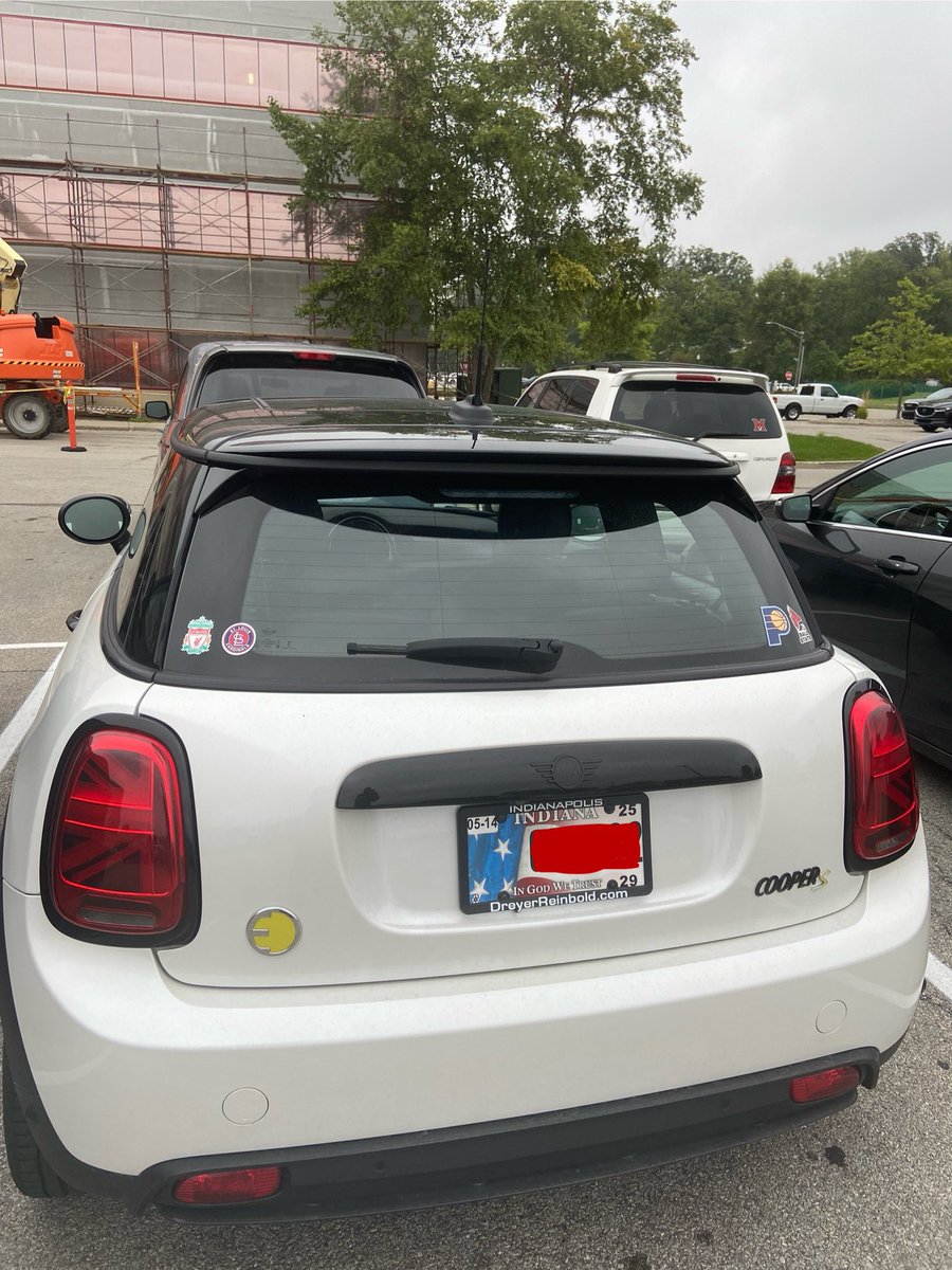 When you see a #LFC sticker on a random car, and it starts your day off beautifully. We hope to see this person at <a href="/UnionJackPub/">Union Jack Pub</a> soon, if we haven’t already. ❤️ the MINI !