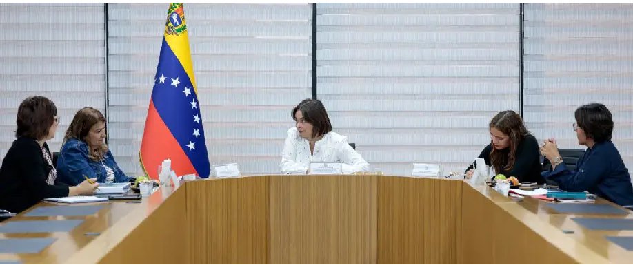 #Entérate || Gobierno nacional avanza en recuperación de centros de salud y educación afectados por terroristas 

#07Ago 

Leer más: acortar.link/ySBuWy