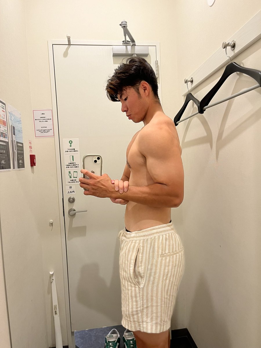 胸トレ💪🏻
トレーニング終わった後のクロストレーナーが最近気持ち良すぎる
有酸素意外といいかも
#筋肉男子 #筋トレ男子 #筋トレ好きな人と繋がりたい #筋トレ好きと繋がりたい #筋トレ女子 #筋トレ垢さんと繋がりたい #筋トレ垢 #workoutgirl #workout