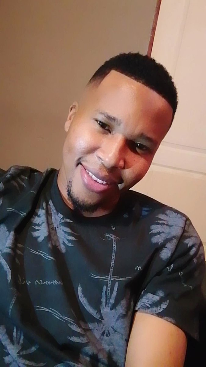 vee__mdluli's tweet photo. Skhandzisa ❤️ https://t.co/LwMtgNCPBg