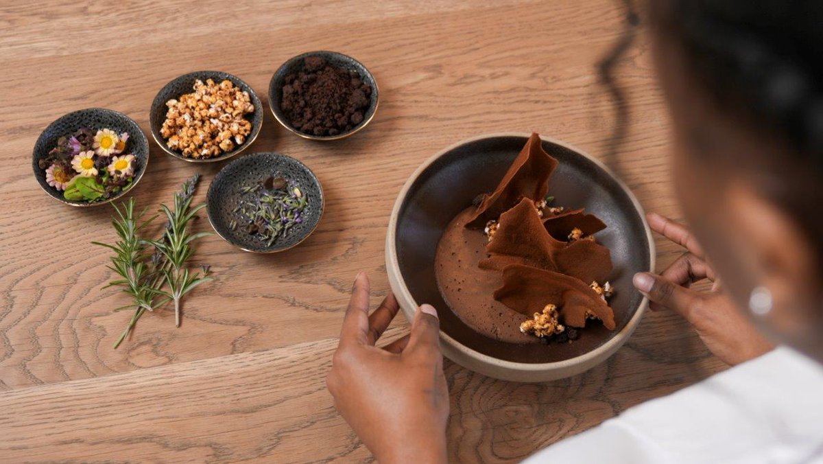 Foodsburg's tweet image. Warm Nespresso Chocolate Mousse with a Coffee Tuile and Sorghum Streusel,Warm Nespresso Chocolate Mousse with a Coffee Tuile and Sorghum Streusel foodsburg.com/?p=1617,https:…