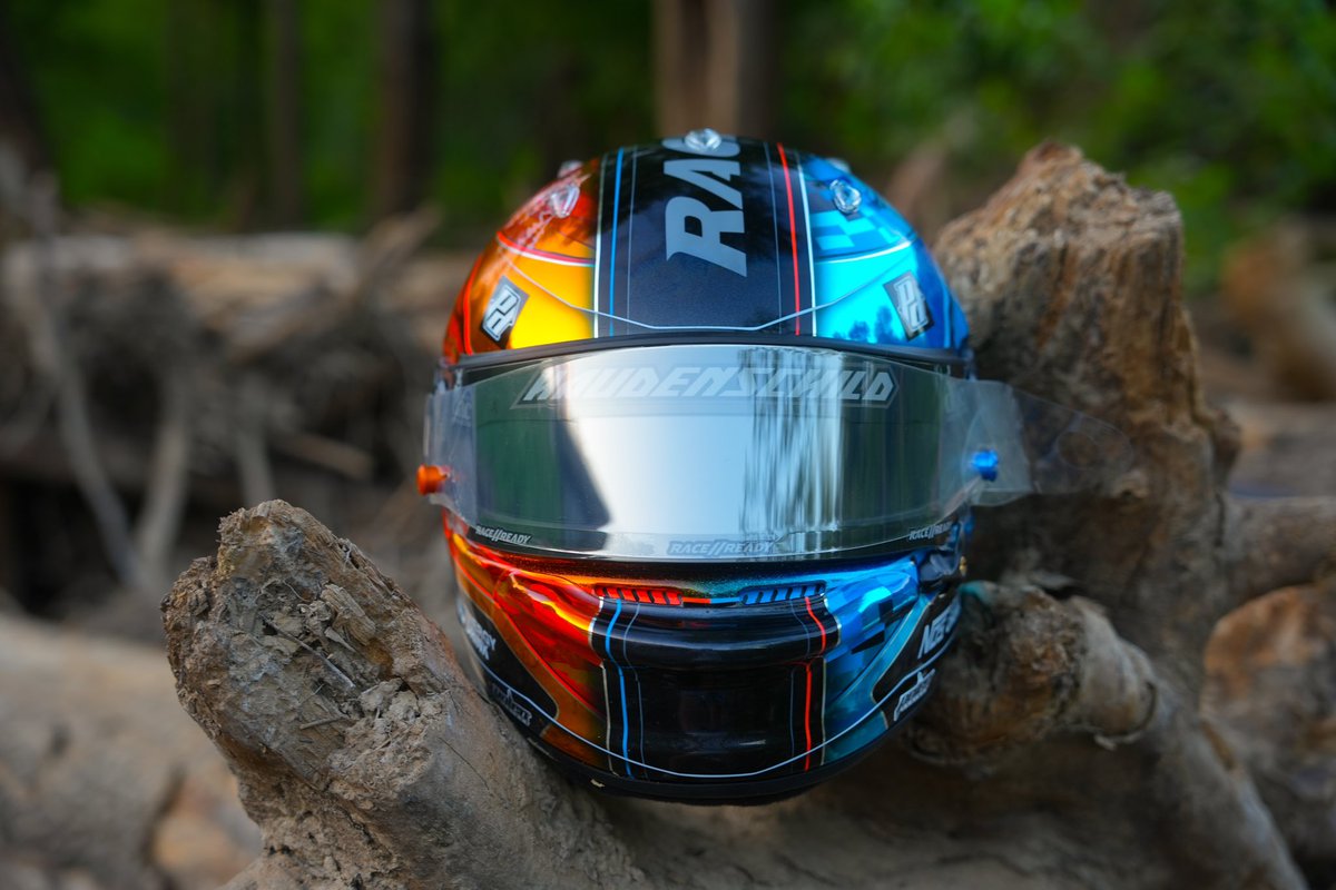 SheldonHaud's tweet photo. By far my favorite helmet I have ever gotten. @polendesigns killed it on this @dacVitamins split camo design. @araiamericas @nosenergydrink @Race_Ready_ https://t.co/fyKmuWVZ6A