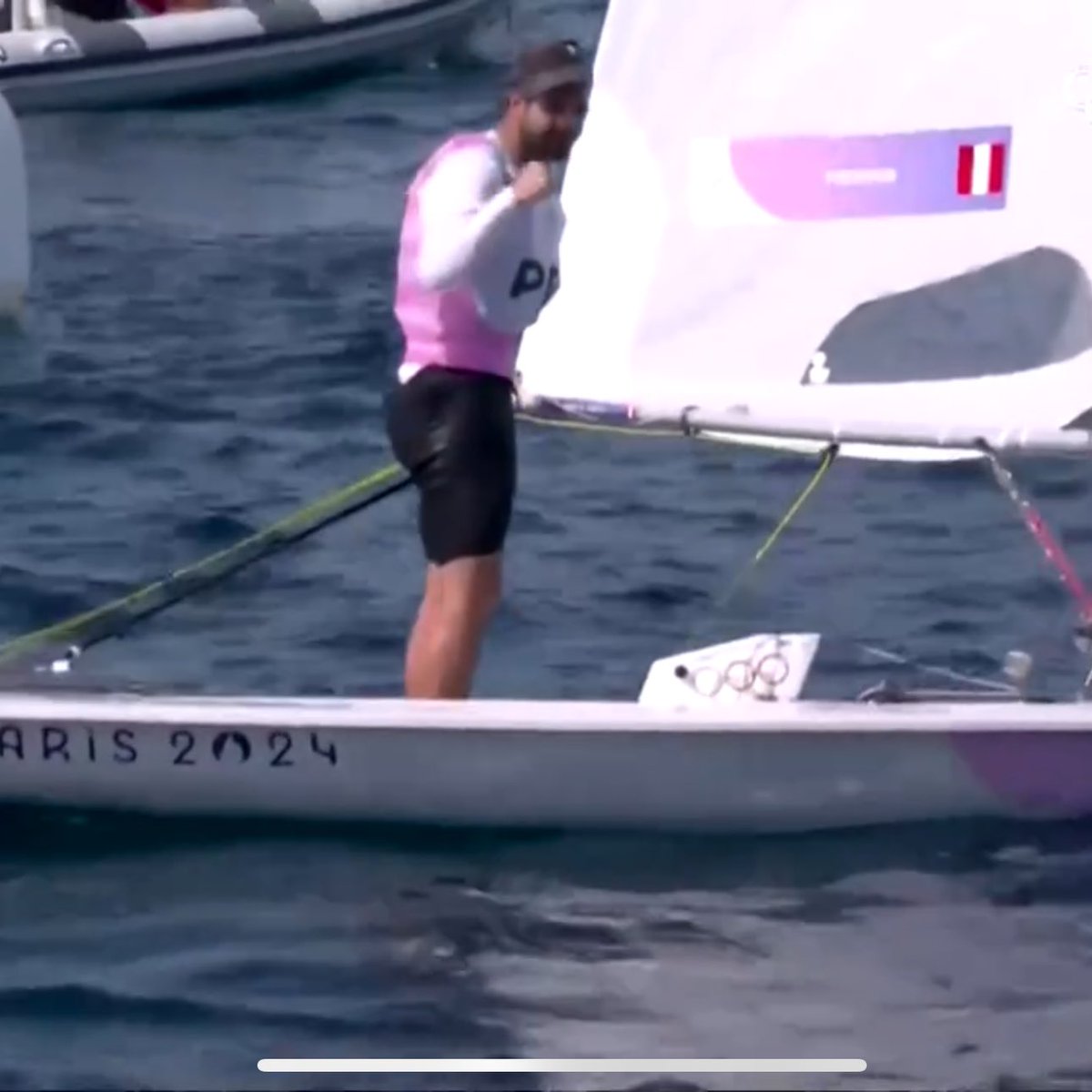 RicLaTorreZ's tweet photo. STEFANO PESCHIERA BRONCE EN VELA EN #PARIS2024ATV DIOS ESTOY LLORANDO!! https://t.co/fYBFWYjpJv